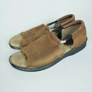 Born Elastic Band Heel Support Comfort Slip On